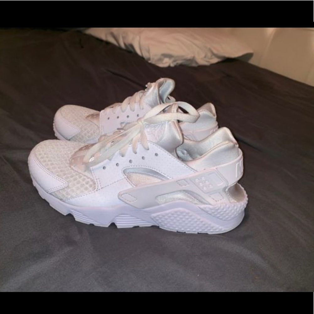 White Huaraches